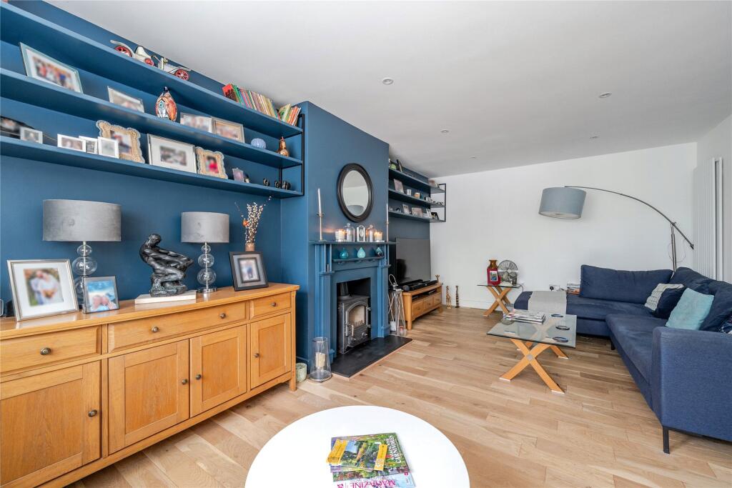 House in Guildford - View 4