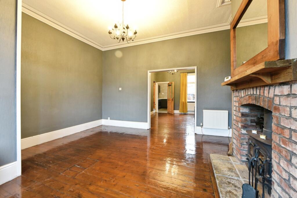 House in Tameside, Greater Manchester - View 4