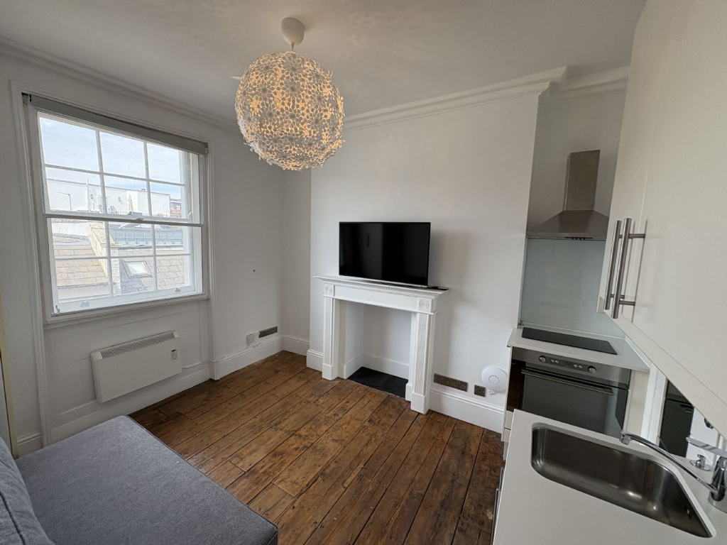 Studio flat for rent
