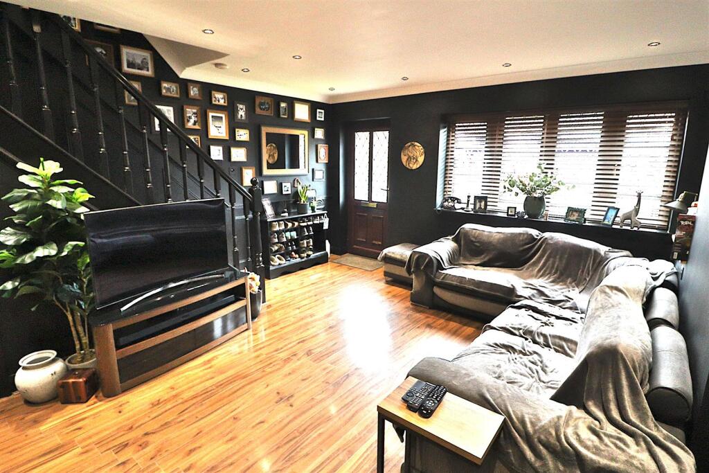 Mccarthy Close, Birchwood, Warrington – pohled 3
