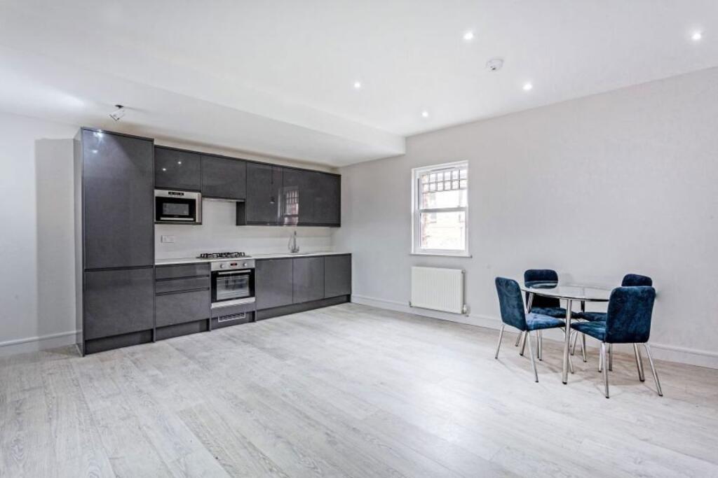 Main image of property: Tooting High Street, SW17