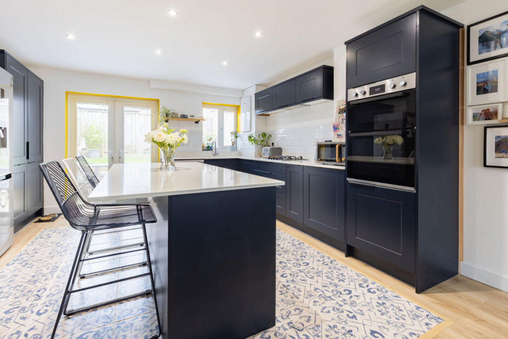 Main image of property: woodfield Close, Exmouth, EX8 4