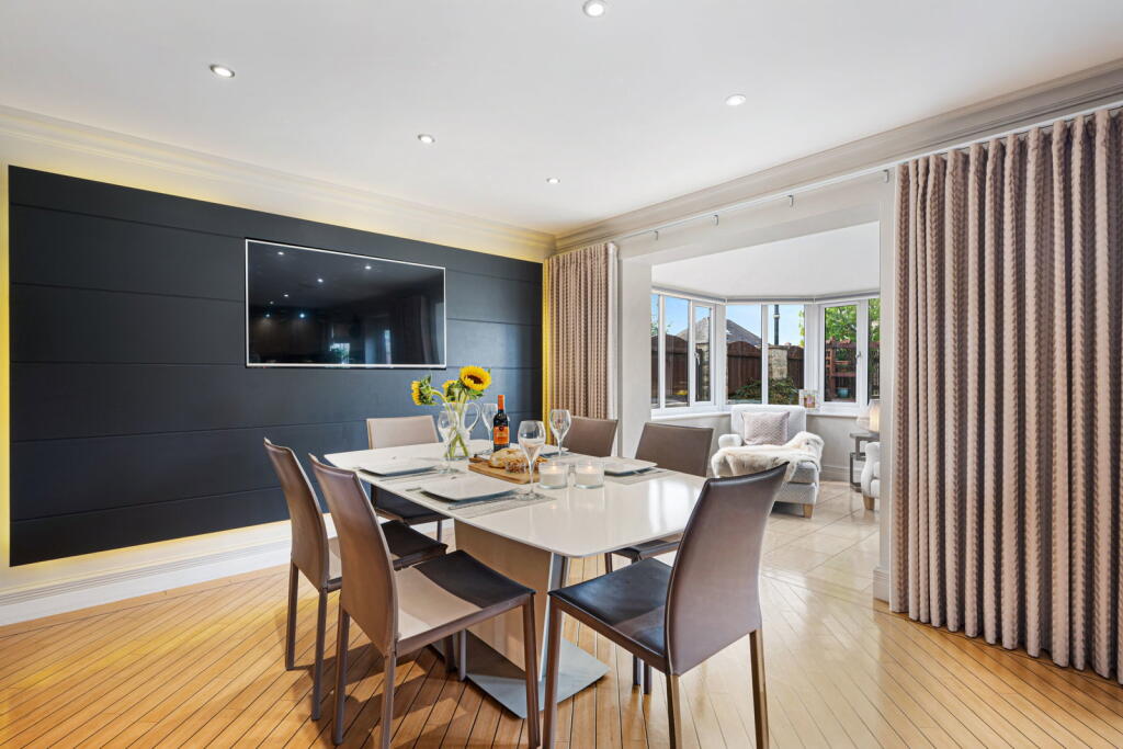 178 Crossley Lane, Mirfield, WF14 photo 4