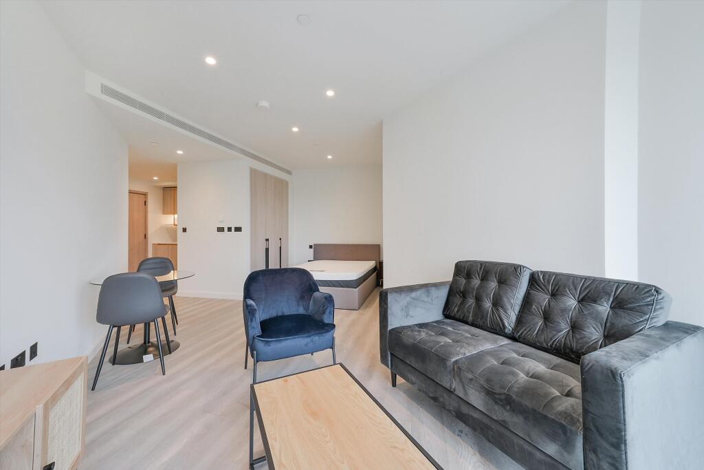 Main image of property: Aspen, 50 Marsh Wall, London, E14 9TP
