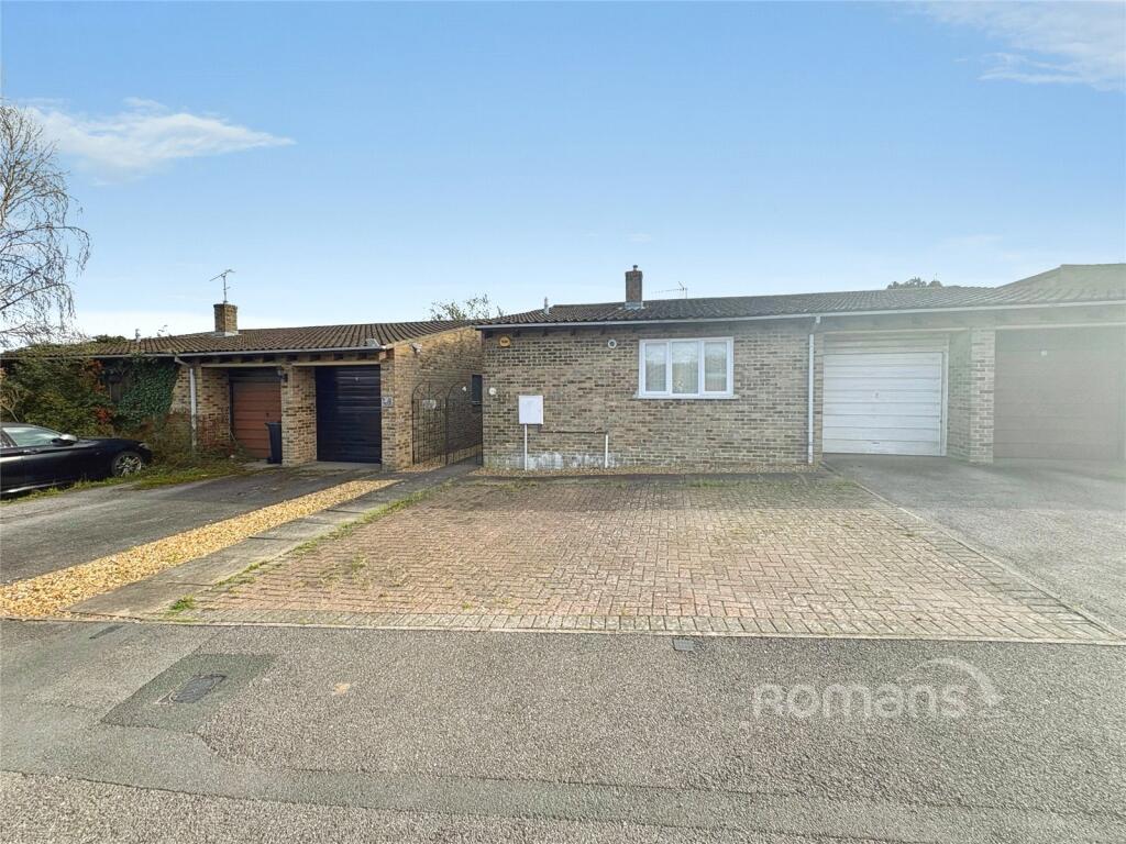 Egremont Drive, Lower Earley, Reading photo 2