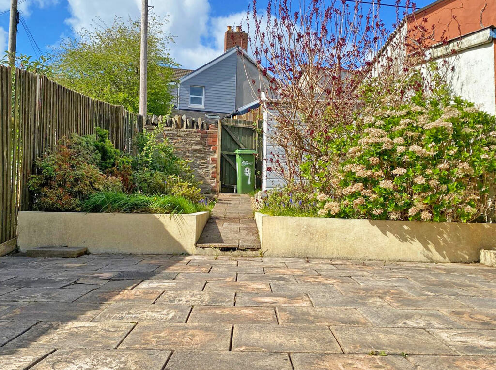 Pengam Road, Ystrad Mynach, Hengoed, CF82 8AA photo 2