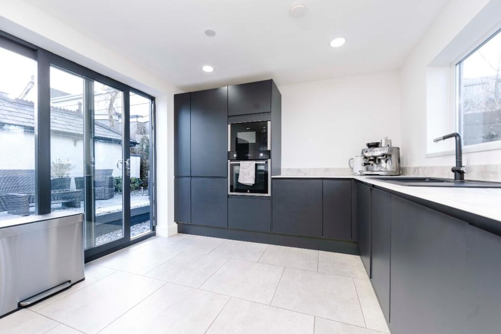 Main image of property: Fourwinds, Gordon Road, Blackwood