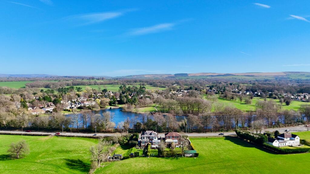 Main image of property: London Road North, Poynton, Stockport, Cheshire, SK12 1BX