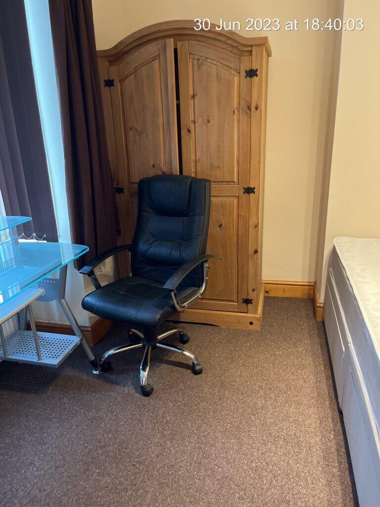 6 bedroom terraced house for rent