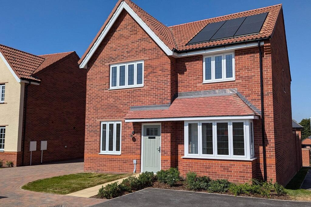 4-bed detached on Bloor Homes @ Long Melford, Long Melford, Sudbury, £500,000