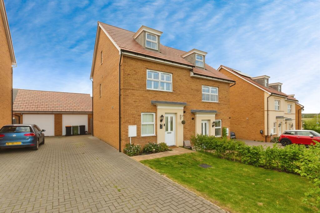 Main image of property: Briggington Way, LEIGHTON BUZZARD