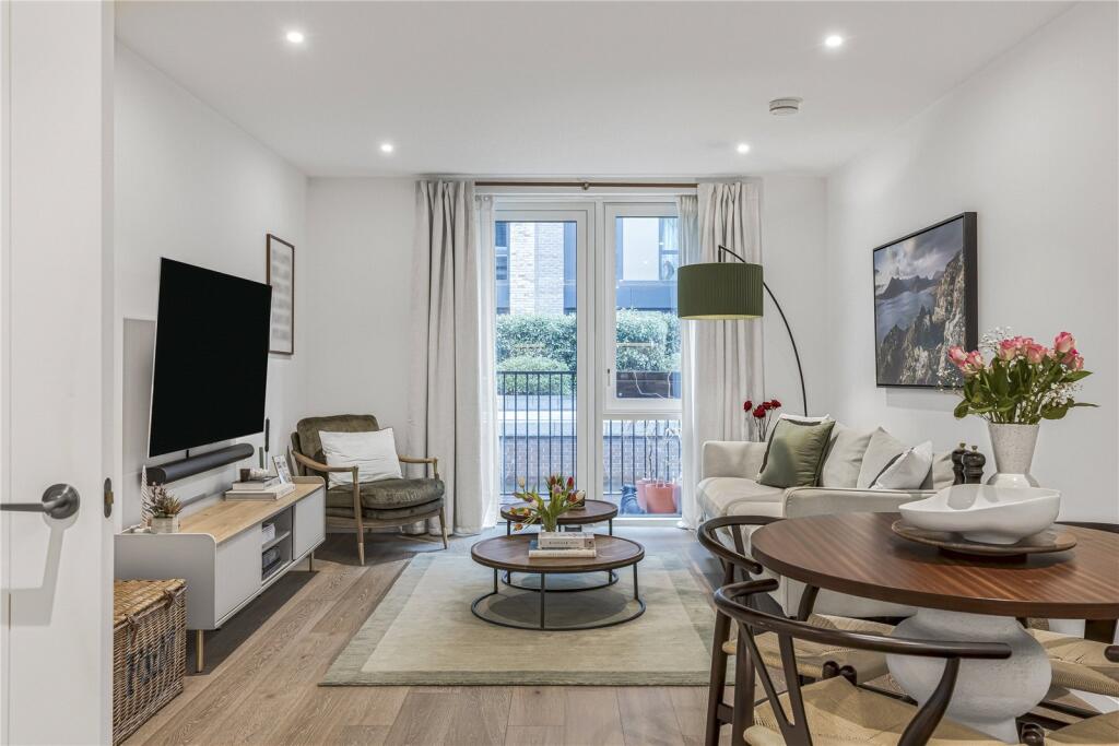 Apartment in London - More
