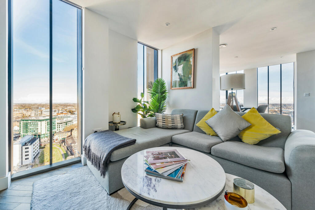 Apartment in Newcastle upon Tyne, Tyne and Wear - View 3