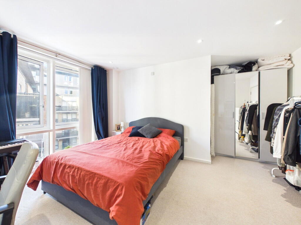 Apartment in Brighton, Round Hill - View 5