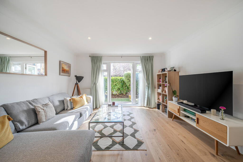 Main image of property: Rubens Place, Clapham, London, SW4