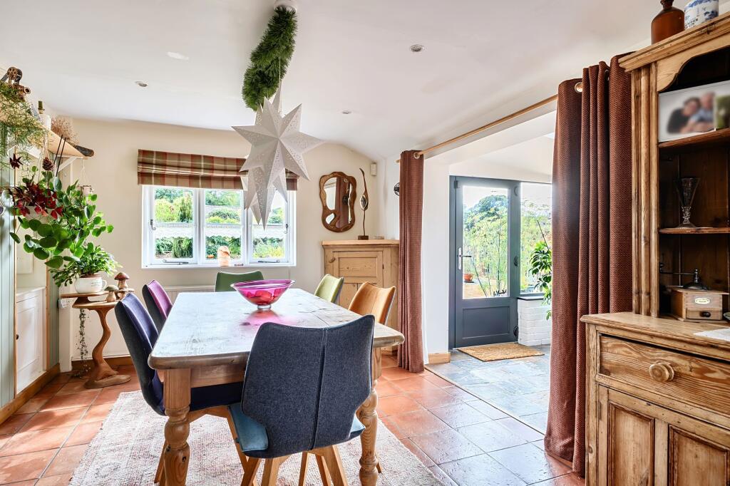 House in Salisbury, Alderbury - More