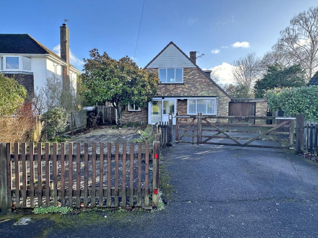 Chestnut Road, Brockenhurst, Hampshire, SO42 photo 2