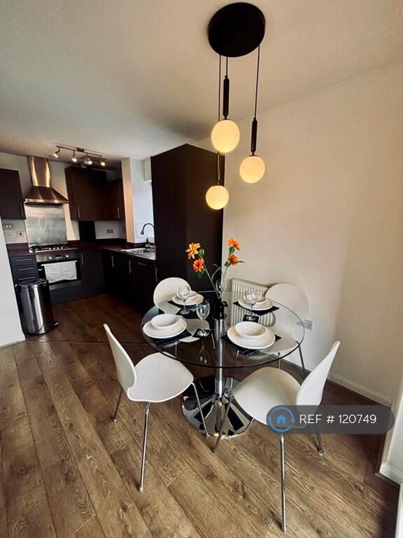 Apartment in London, Burdett Estate, Limehouse - View 5