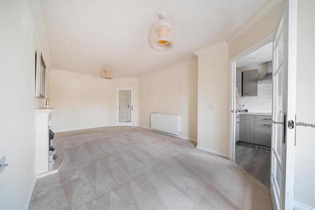 Apartment in Newbury, Speenhamland - View 4