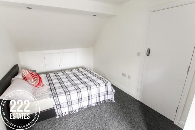 Main image of property: Aspinall Close,Room 5, Fearnhead