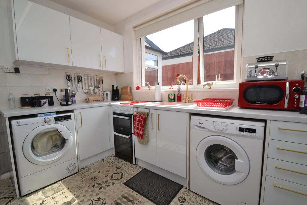 Blakehill Terrace, Undercliffe, photo 4