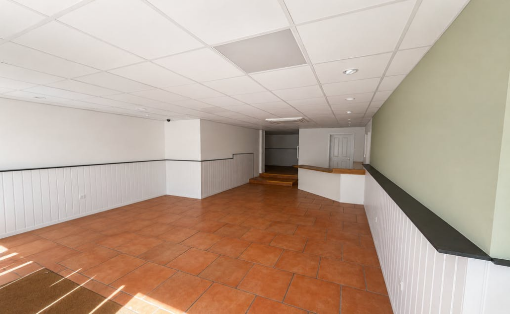 89 Warwick Street internal 1 edited.png