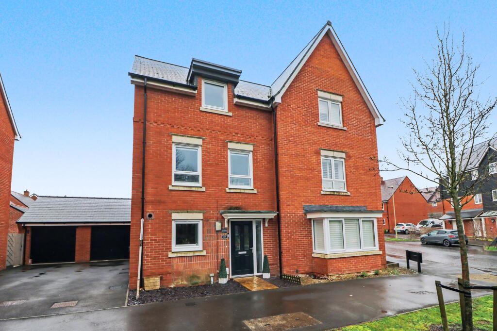 Main image of property: Kingsman Drive, Botley, SO32