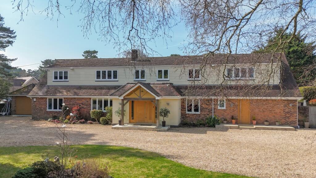 Main image of property: Struan Gardens, Ashley Heath, Ringwood, BH24