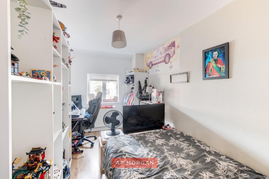 House in Birmingham, Warstock - More