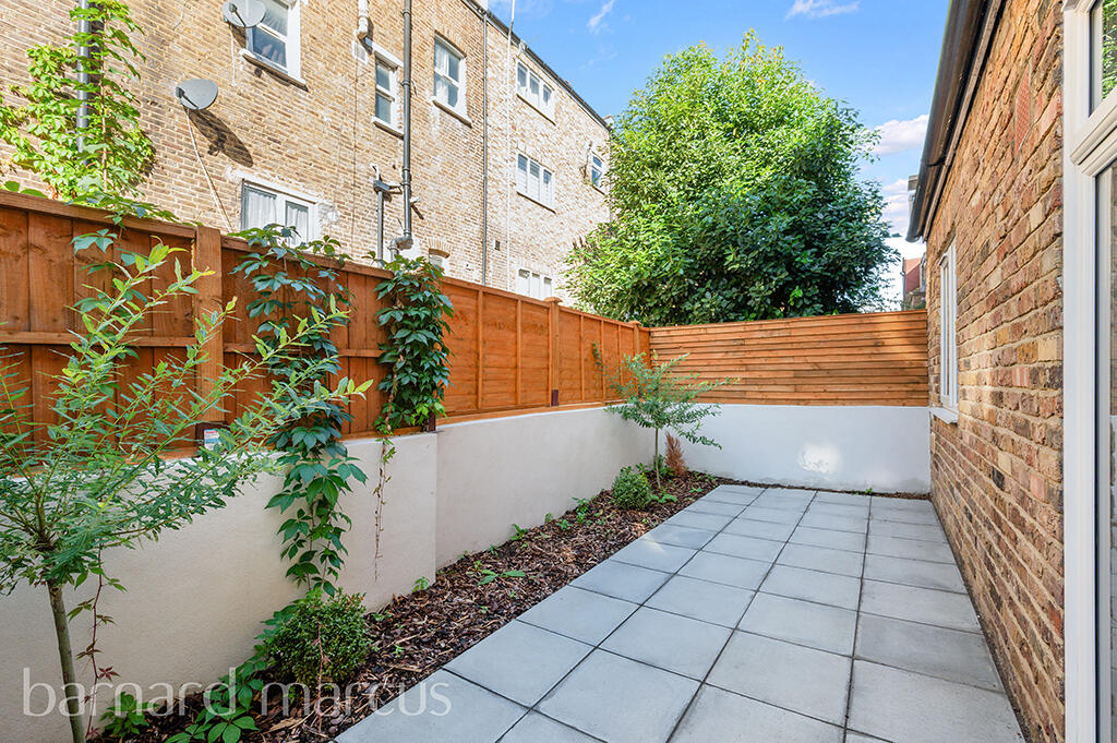 Main image of property: Oaklands Grove, London