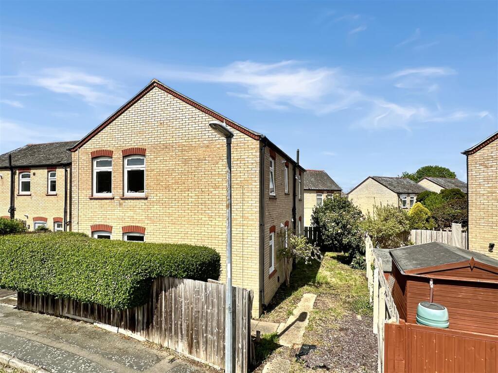 Main image of property: Chigwell Court, Cambridge