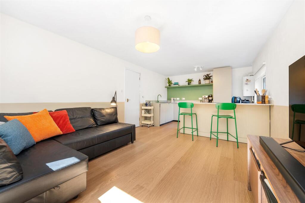 Main image of property: Darlington Road, London, SE27