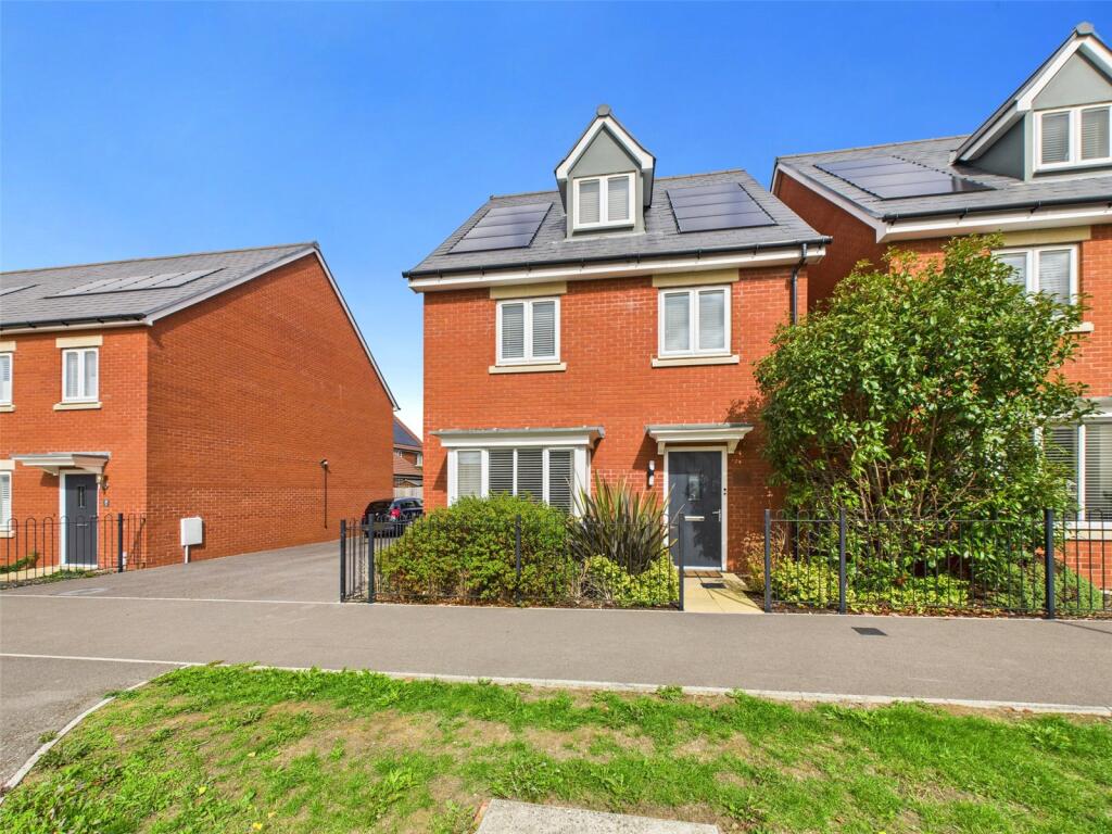 Main image of property: Vale Road, Bishops Cleeve, Cheltenham, Gloucestershire, GL52