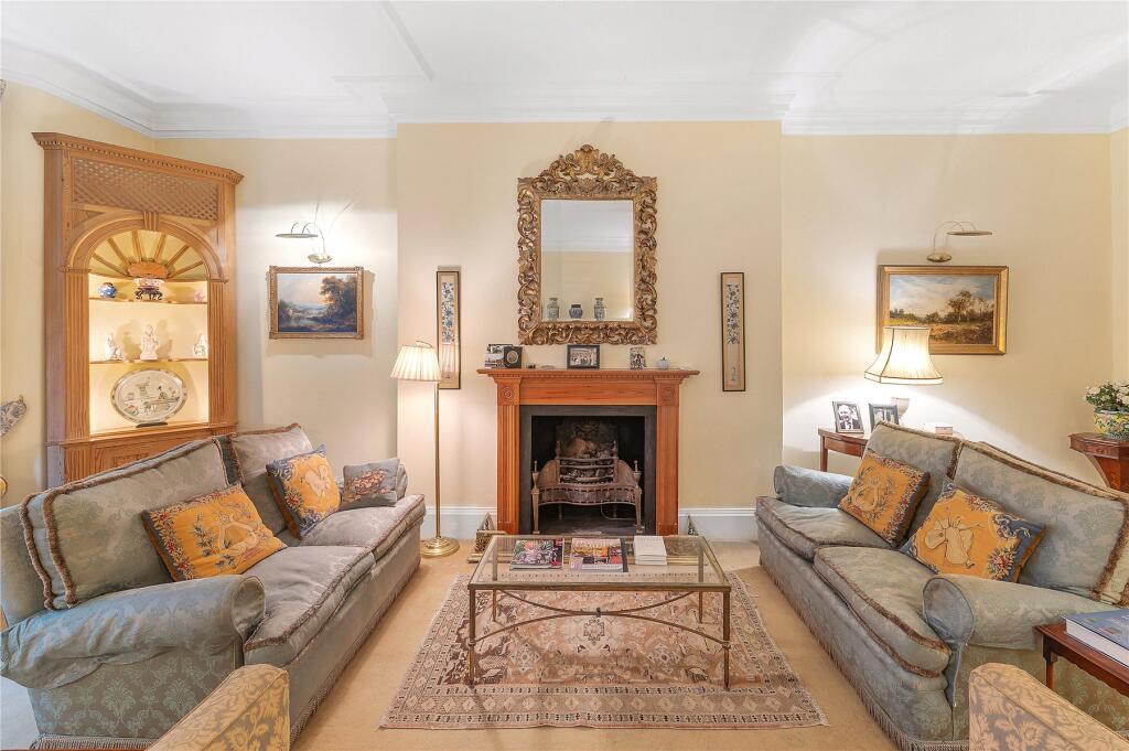Apartment in London, Chelsea - View 3