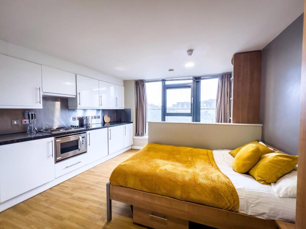 Main image of property: EDINBURGH | STUDENT | SEPTEMBER