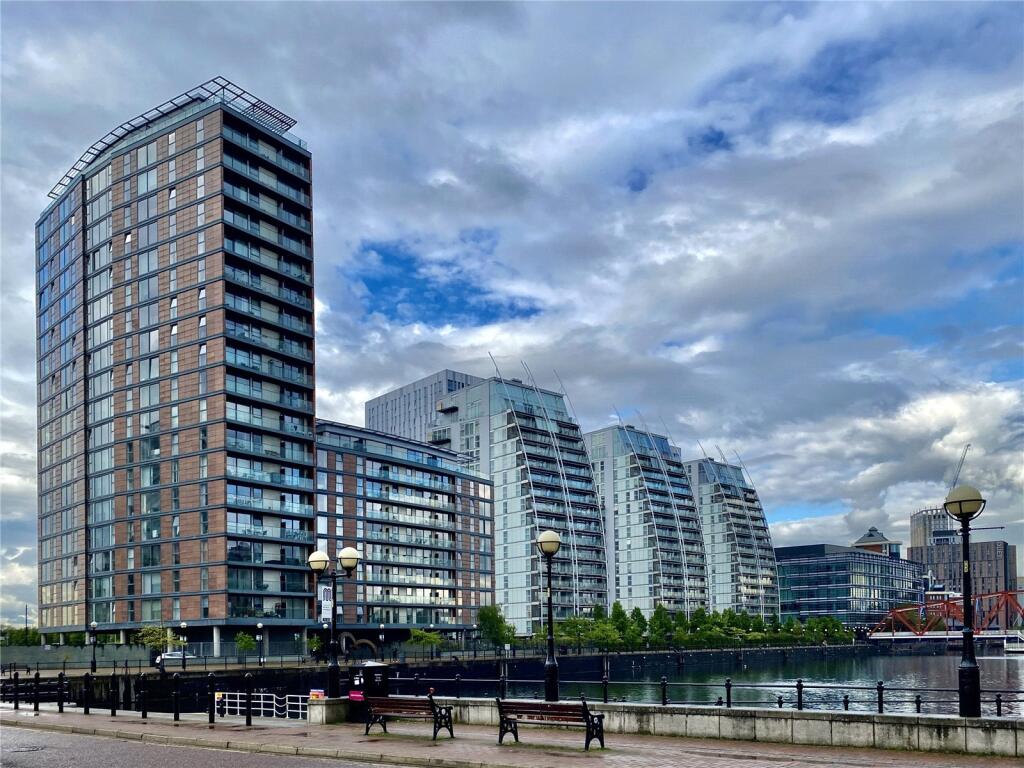 Main image of property: City Lofts, 94 The Quays, Salford, M50