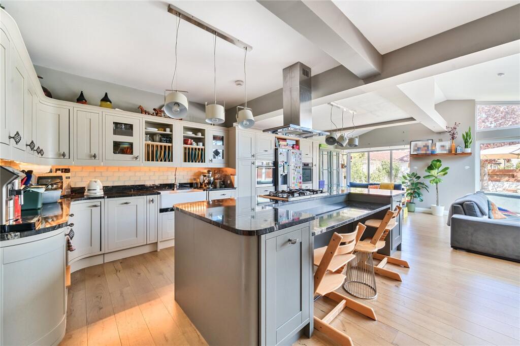 House in Kingston upon Thames - View 5