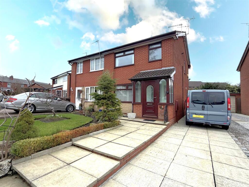 Main image of property: Collingwood Way, Westhoughton, Bolton