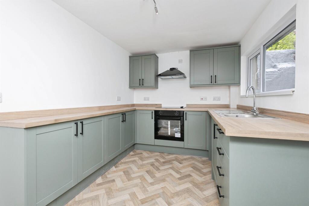 House in Newport, Cwm - View 5