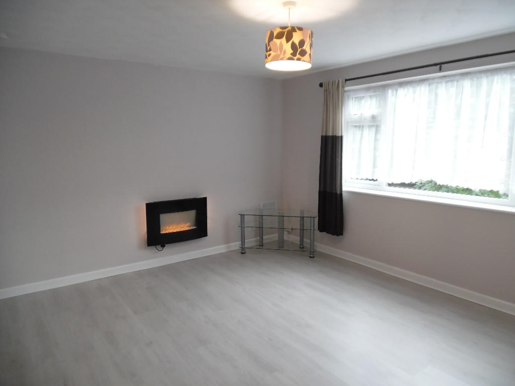 Apartment in Southampton, Waterside Park, Weston - View 4