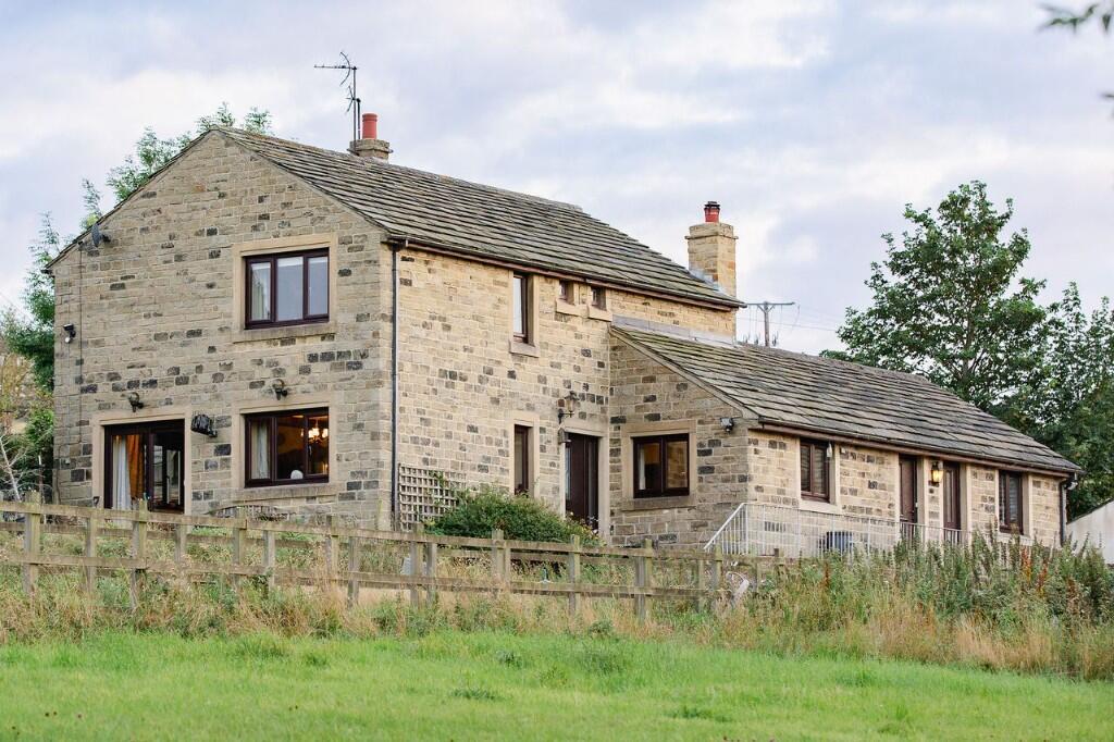4-bed detached on The New House, Ivy House Farm, Whitley Lane, Halifax, West Yorkshire, HX3 9TF, £575,000