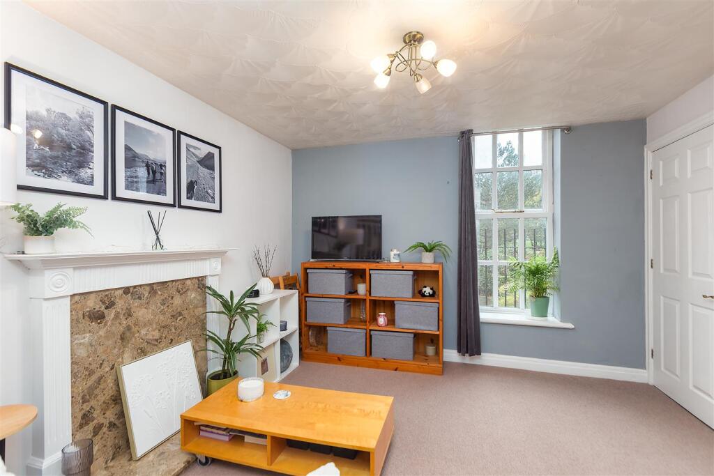 House in Lancaster - View 3