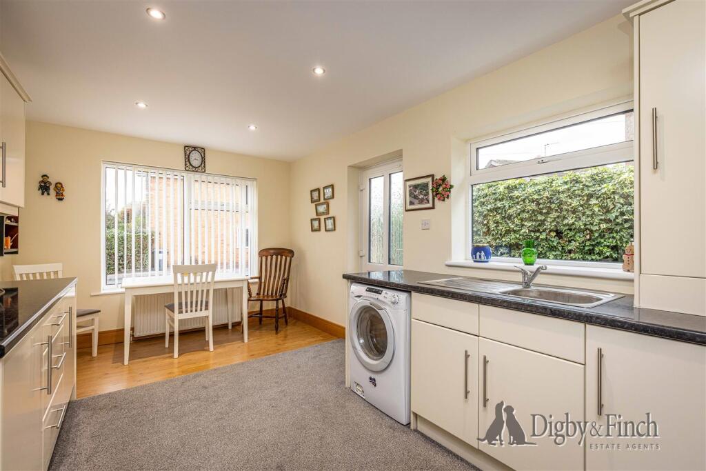 House in Nottingham - View 4