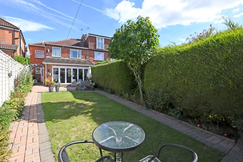 House in York, Scarcroft, South Bank - View 2