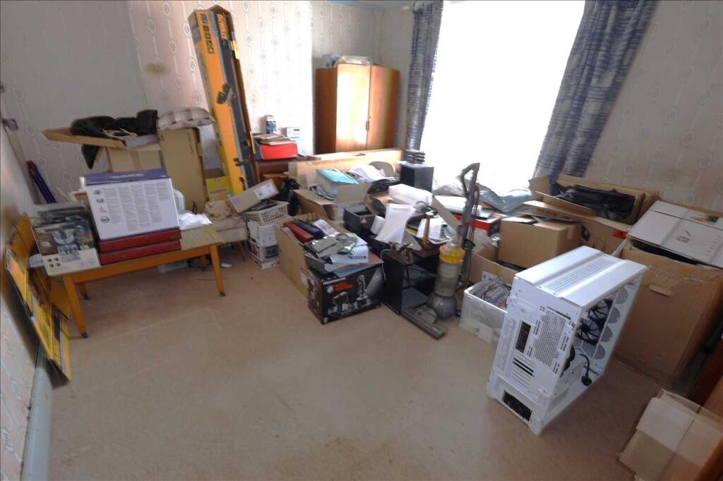 House in Milton Keynes, Wolverton and Greenleys - View 5
