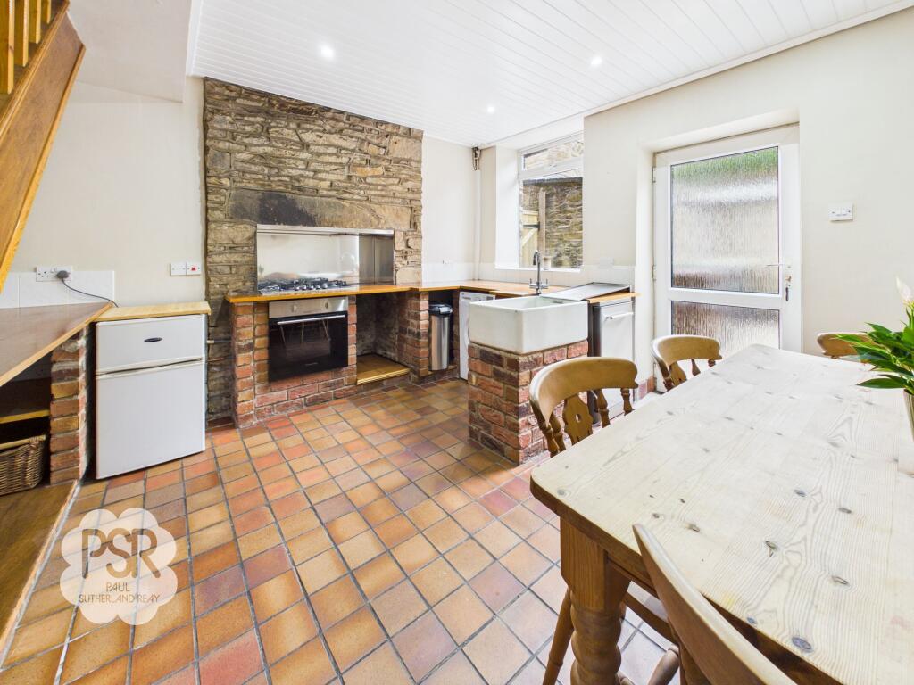 House in High Peak, Furness Vale, Whaley Bridge - View 3