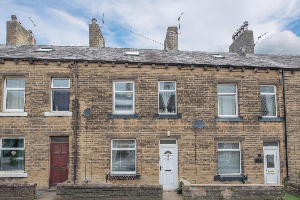 Main image of property: 17 Sun Street, Eastburn BD20 8UR