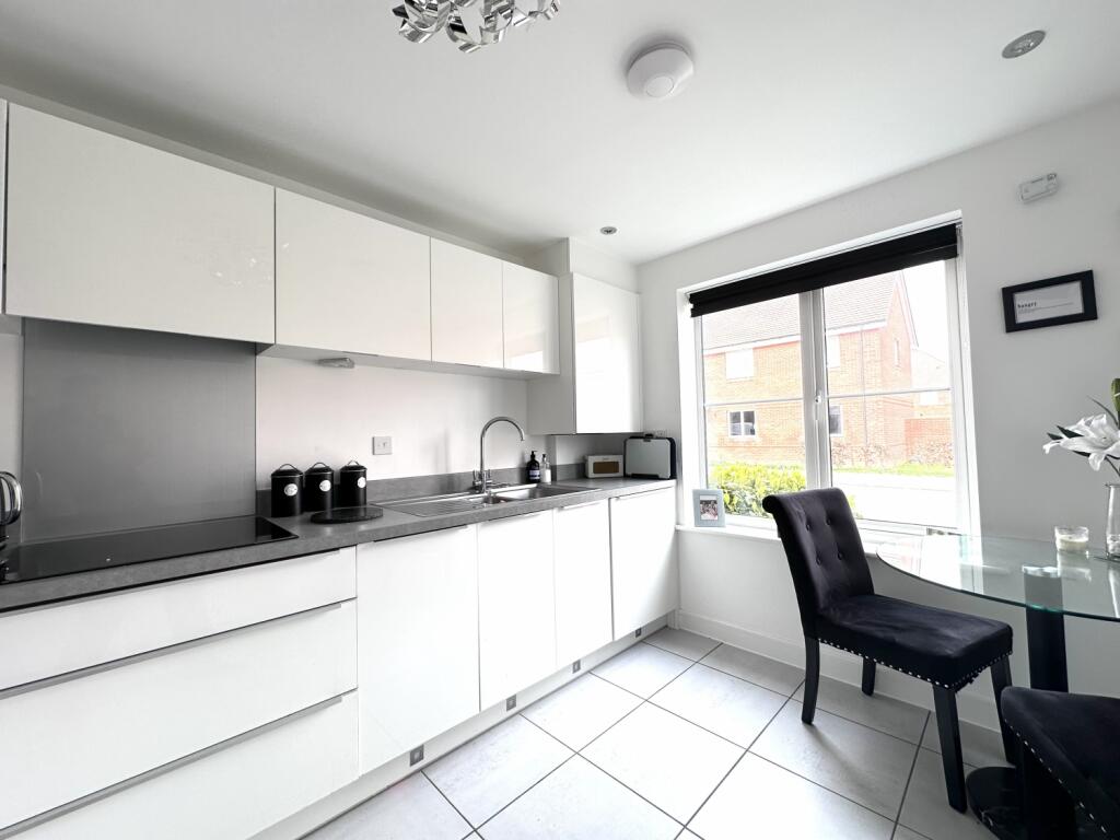 House in Canterbury - View 3