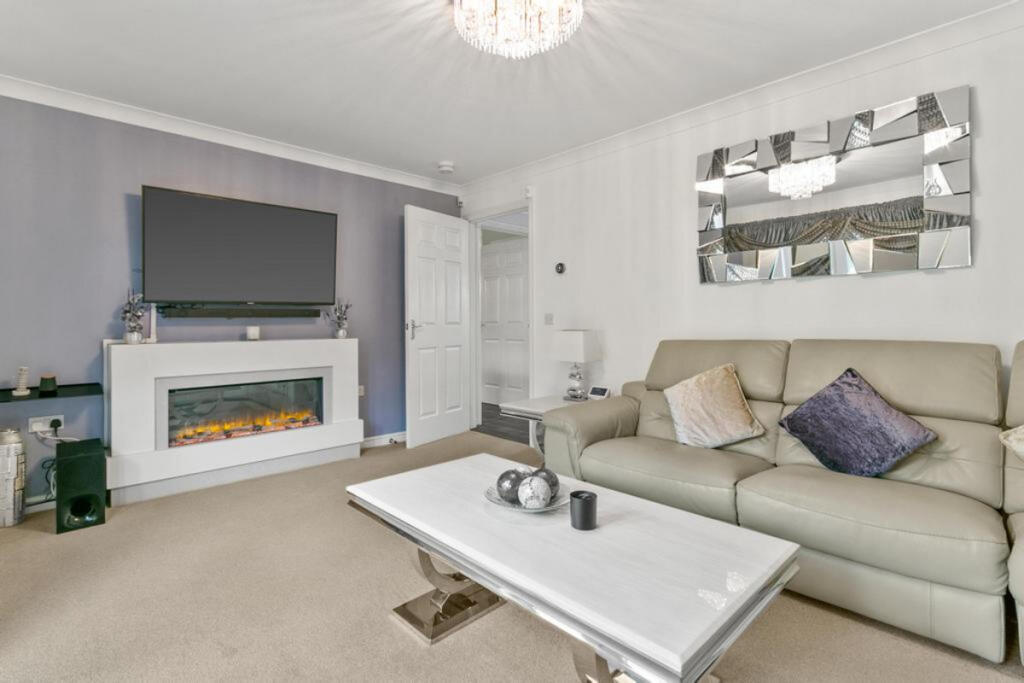 Woodfoot Crescent, Darnley, G53 photo 4