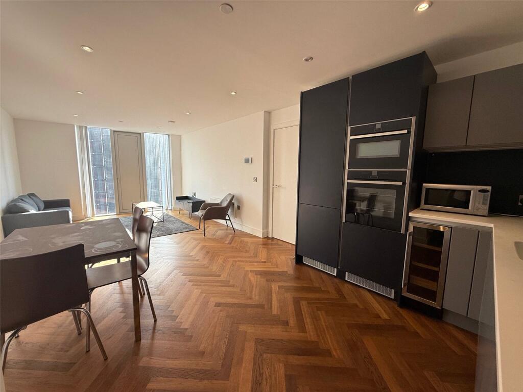 South Tower- Deansgate Square -9 Owen Street St, Manchester, M15 photo 3